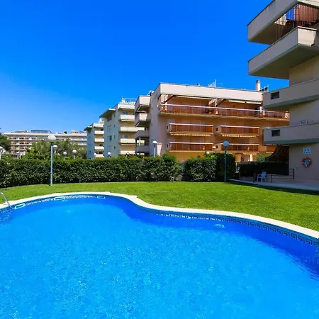 Egeo Planet Costa Dorada 公寓 *